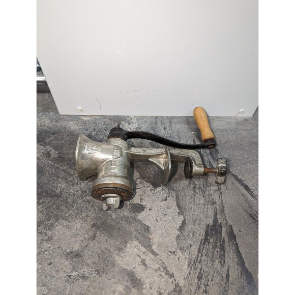 Vintage Keystone Meat Grinder No 10 Hand Crank Table Mount Boyertown PA - Picture 3 of 8